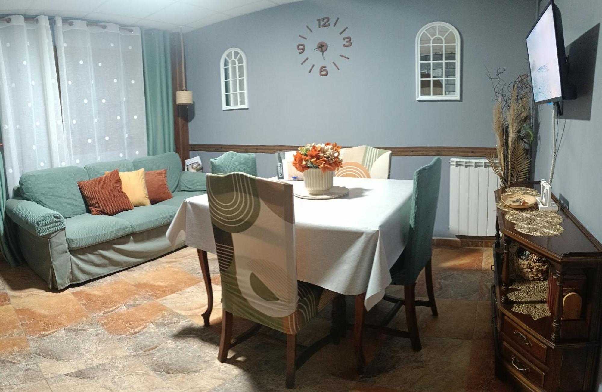 Mikaela Planta Baja-Con Patio Apartamento El Burgo De Osma Quarto foto